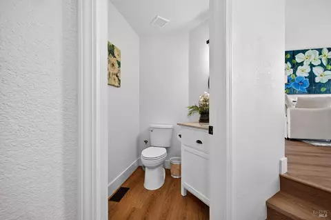 Entry Way - 8273 Honor Pl, Cotati, CA 94931 photo 2 of 9