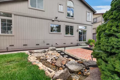 Exterior - 8273 Honor Pl, Cotati, CA 94931 photo 13 of 24