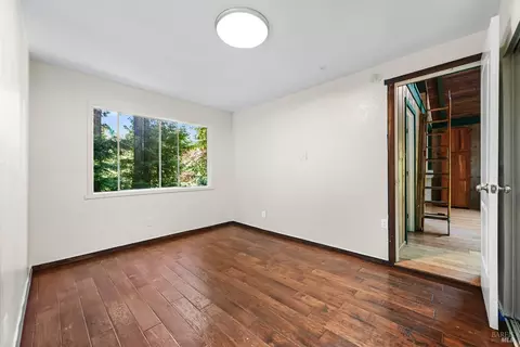 Bedroom - 20251 Willow Rd, Monte Rio, CA 95462 photo 4 of 6