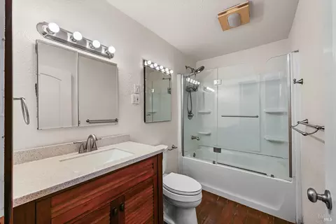 Bath - 20251 Willow Rd, Monte Rio, CA 95462 photo 1 of 3