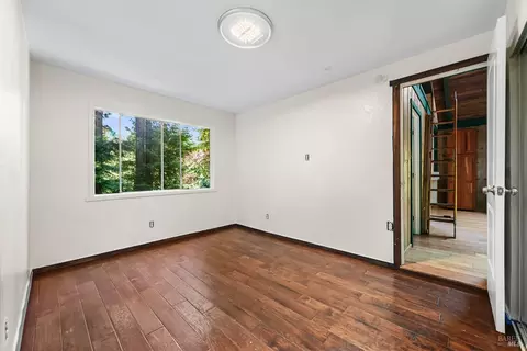 Bedroom - 20251 Willow Rd, Monte Rio, CA 95462 photo 3 of 6
