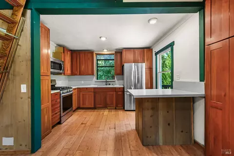 Kitchen - 20251 Willow Rd, Monte Rio, CA 95462 photo 1 of 6