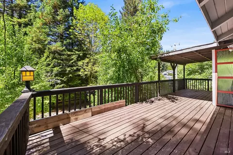 Exterior - 20251 Willow Rd, Monte Rio, CA 95462 photo 2 of 17
