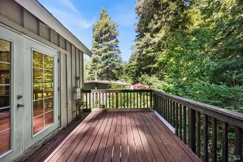 Exterior - 20251 Willow Rd, Monte Rio, CA 95462 photo 4 of 17