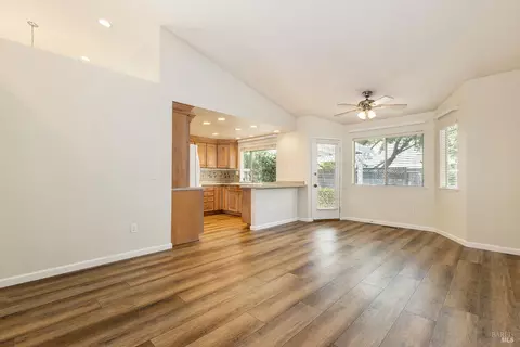 Living - 1029 Hampshire Ln, Windsor, CA 95492 photo 6 of 7