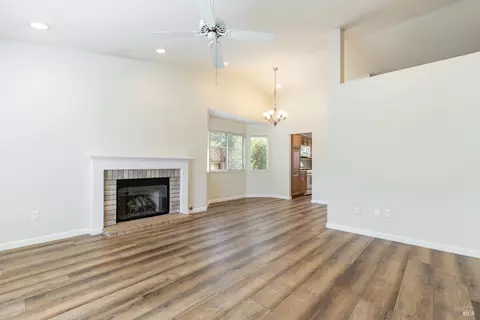 Living - 1029 Hampshire Ln, Windsor, CA 95492 photo 1 of 7