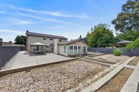 Exterior - 228 Valencia St, Vallejo, CA 94591 photo 2 of 5