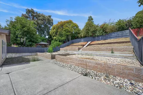Exterior - 228 Valencia St, Vallejo, CA 94591 photo 4 of 5