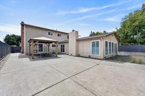 Exterior - 228 Valencia St, Vallejo, CA 94591 photo 3 of 5