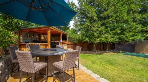 Exterior - 885 Kells Cir, Vacaville, CA 95688 photo 9 of 16
