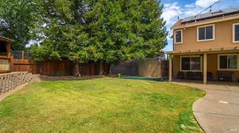 Exterior - 885 Kells Cir, Vacaville, CA 95688 photo 7 of 16
