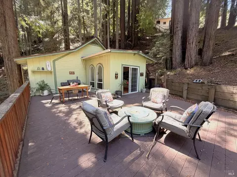 7233 Harmon Ave, Guerneville, CA 95446