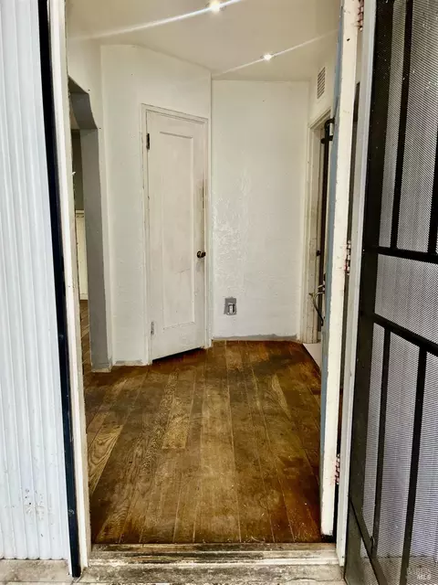 Entry Way - 1432 Ohio St, Vallejo, CA 94590 photo 1 of 3