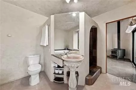 Bath - Undisclosed, Lower Lake, CA 95457 photo 4 of 5