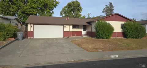 68 Alma Dr, Rohnert Park, CA 94928