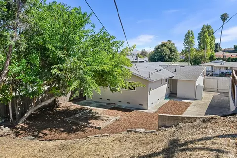 Exterior - 221 Arguello Ave, Vallejo, CA 94591 photo 10 of 12