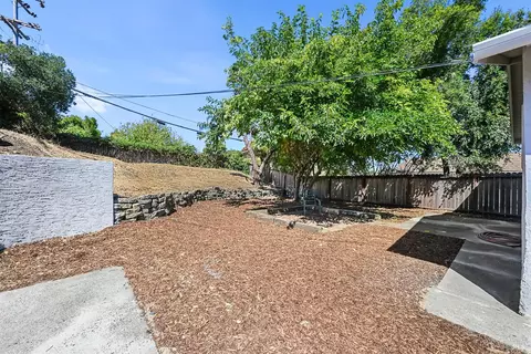 Exterior - 221 Arguello Ave, Vallejo, CA 94591 photo 12 of 12