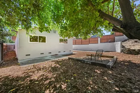 Exterior - 221 Arguello Ave, Vallejo, CA 94591 photo 9 of 12