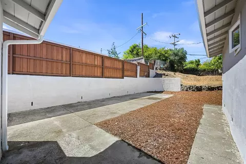 Exterior - 221 Arguello Ave, Vallejo, CA 94591 photo 5 of 12