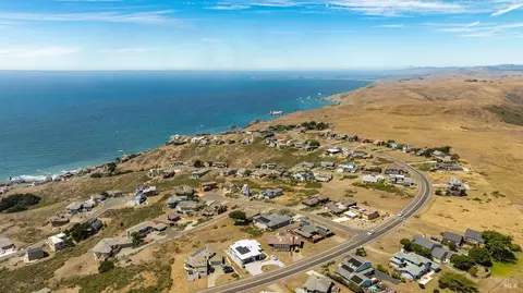 View/Area - 471 Oceana Dr, Dillon Beach, CA 94929 photo 7 of 9