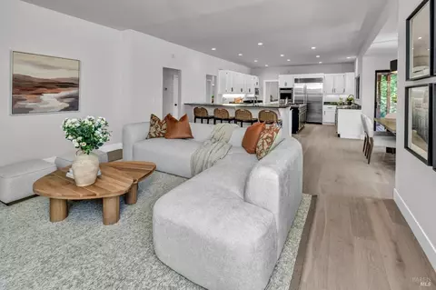 Living - 40 Los Pinos, Nicasio, CA 94946 photo 2 of 5
