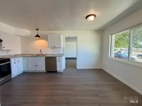 Kitchen - 261 Circle Dr, Vacaville, CA 95688 photo 1 of 2