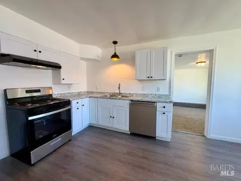Kitchen - 261 Circle Dr, Vacaville, CA 95688 photo 2 of 2