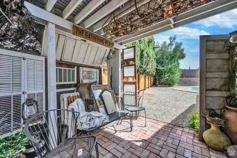 Exterior - 1565 Meadowlark Dr, Fairfield, CA 94533 photo 15 of 19