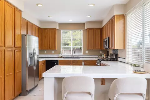Kitchen - 4122 Cedar Creek Ct, Fairfield, CA 94534 photo 2 of 5