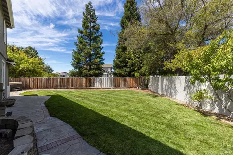 Exterior - 4122 Cedar Creek Ct, Fairfield, CA 94534 photo 6 of 10