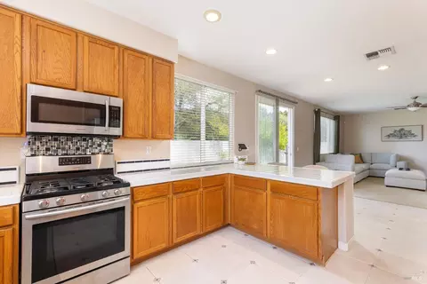 Kitchen - 4122 Cedar Creek Ct, Fairfield, CA 94534 photo 5 of 5