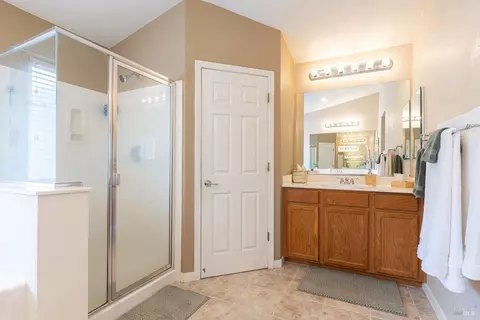 Bath - 4122 Cedar Creek Ct, Fairfield, CA 94534 photo 5 of 5