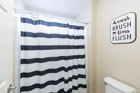 Bath - 4122 Cedar Creek Ct, Fairfield, CA 94534 photo 3 of 5