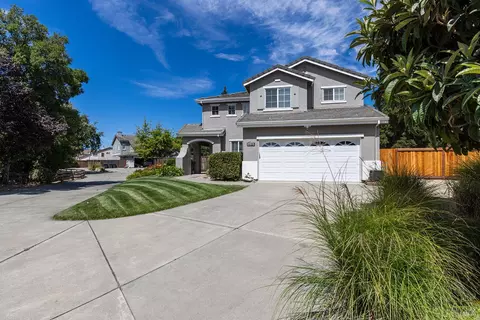 Exterior - 4122 Cedar Creek Ct, Fairfield, CA 94534 photo 2 of 10