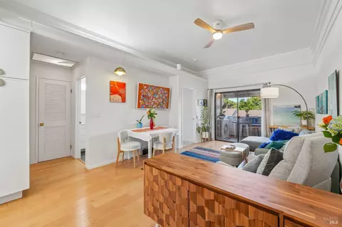 79 Village Cir, San Rafael, CA 94903