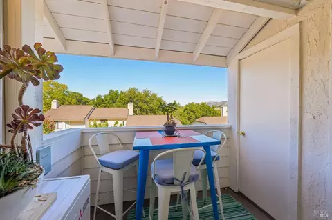 Exterior - 79 Village Cir, San Rafael, CA 94903 photo 1 of 5