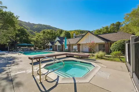 Exterior - 79 Village Cir, San Rafael, CA 94903 photo 3 of 5