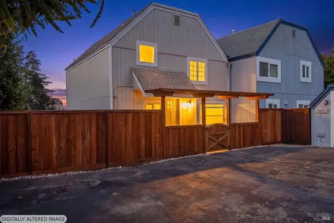 2711 Topaz Dr, Novato, CA 94945