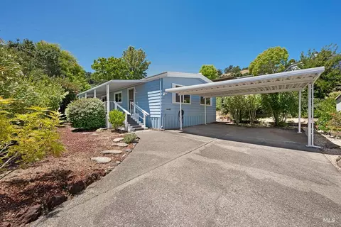 112 Sunrise Ln, Novato, CA 94949