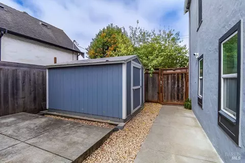 Exterior - 1450 Amador St, Vallejo, CA 94590 photo 5 of 18