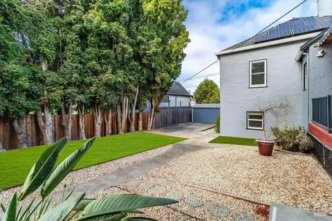 Exterior - 1450 Amador St, Vallejo, CA 94590 photo 15 of 18