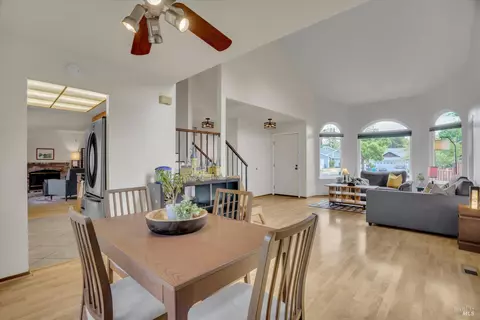 Dining - 149 Captains Ct, Vallejo, CA 94591 photo 1 of 1