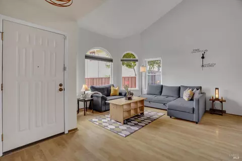Entry Way - 149 Captains Ct, Vallejo, CA 94591 photo 1 of 1