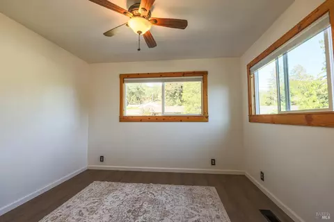 Bedroom - 441 North St, Willits, CA 95490 photo 4 of 6