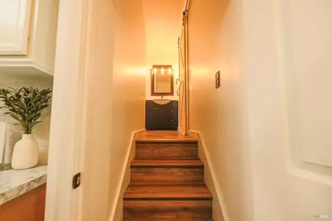 Entry Way - 441 North St, Willits, CA 95490 photo 2 of 2