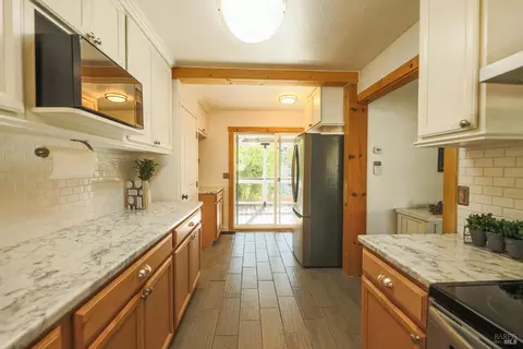 Kitchen - 441 North St, Willits, CA 95490 photo 2 of 3
