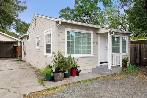18343 Lucas Ave, Sonoma, CA 95476