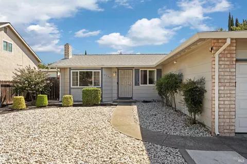 Exterior - 2242 Ross Pl, Fairfield, CA 94533 photo 4 of 13