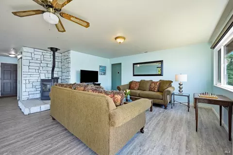 Living - 4045 Mesa, Clearlake, CA 95422 photo 6 of 6