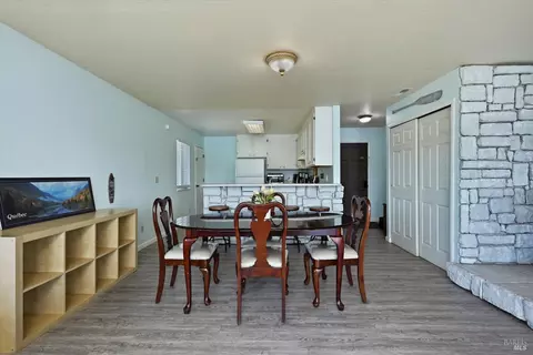 Dining - 4045 Mesa, Clearlake, CA 95422 photo 2 of 5